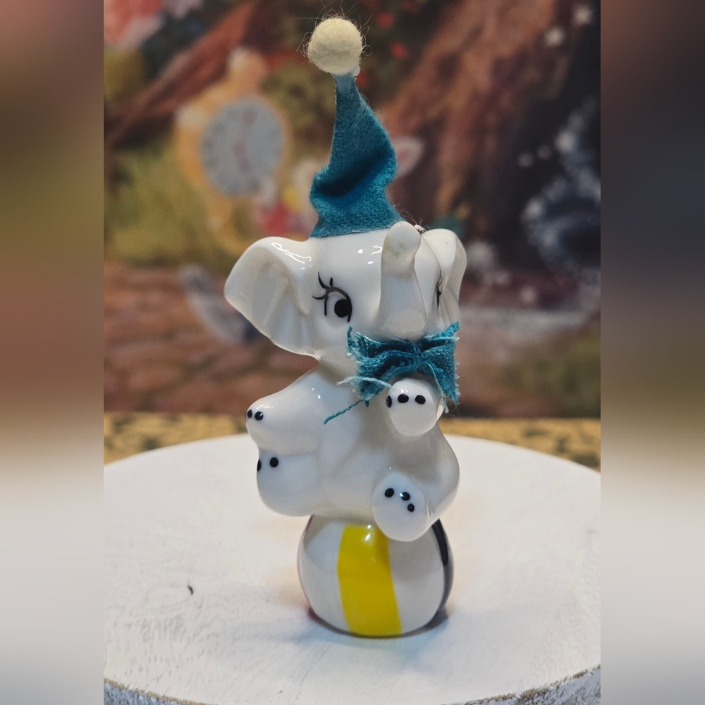 Vintage Circus Elepant Made In Taiwan [Read Details]